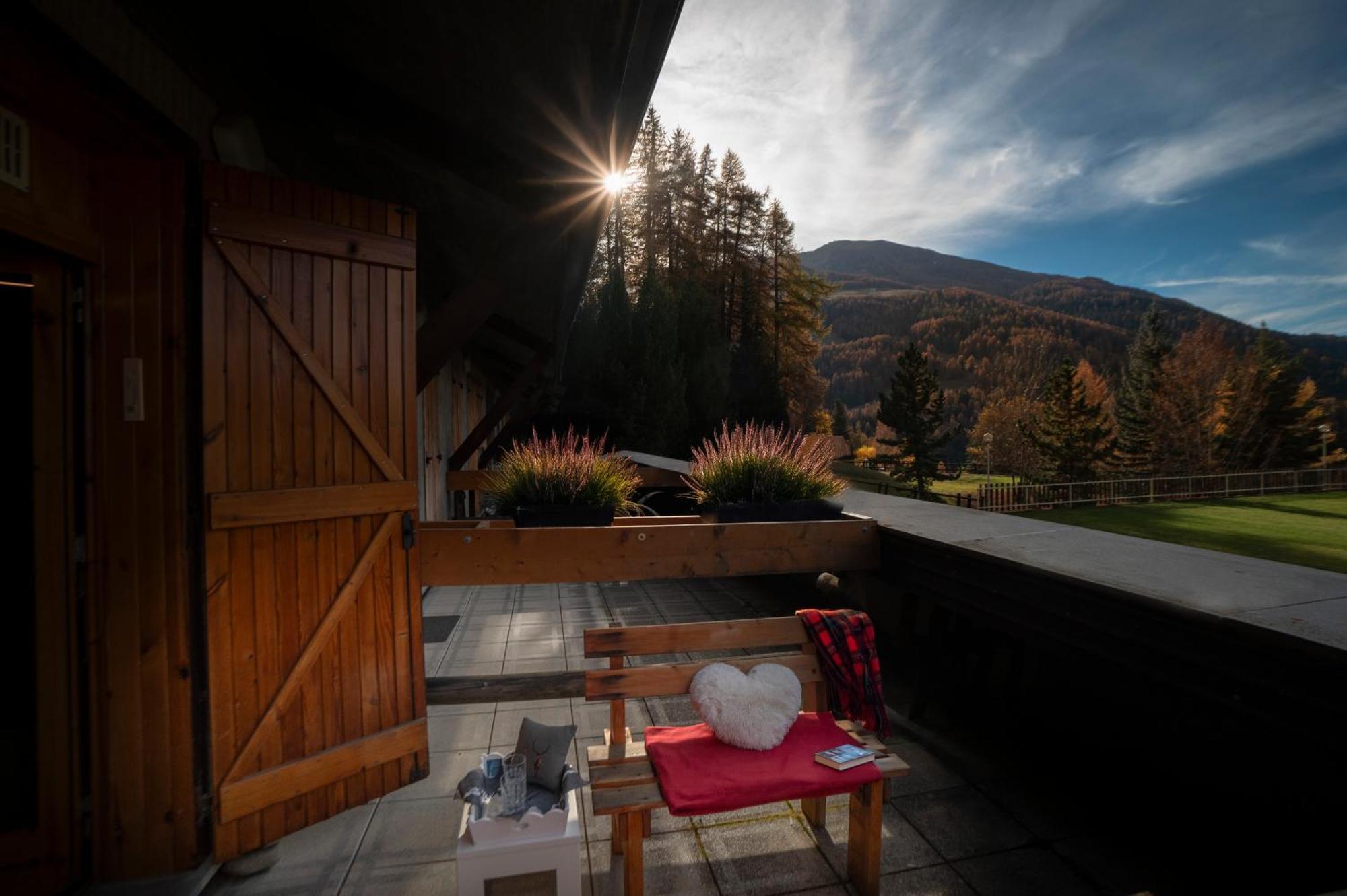 Abbraccio Alpino Apartment Pila  Exterior photo